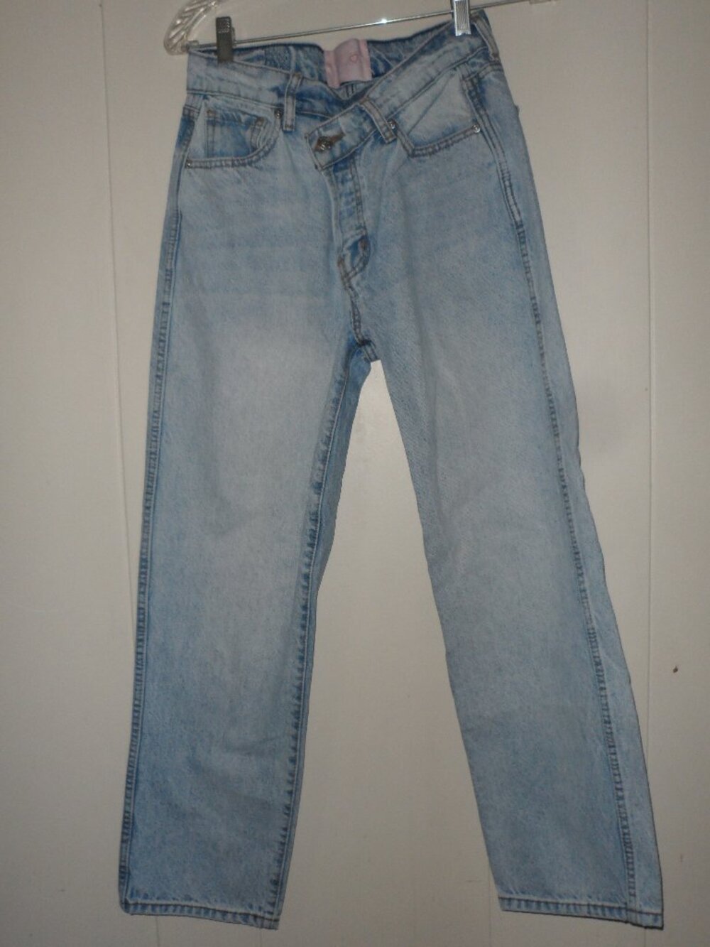 REVICE Size 27 Straight Leg Jeans